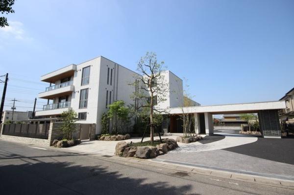 ��ʌ��t�����s��}�̃}���V�����̌����O��