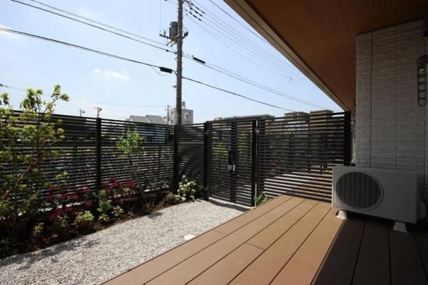 ��ʌ��t�����s��}�̃}���V�����̃o���R�j�[