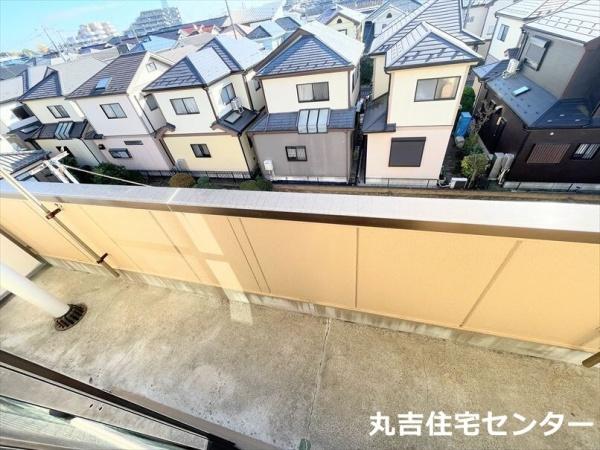 ��ʌ��t�����s�唨�̃}���V�����̃o���R�j�[