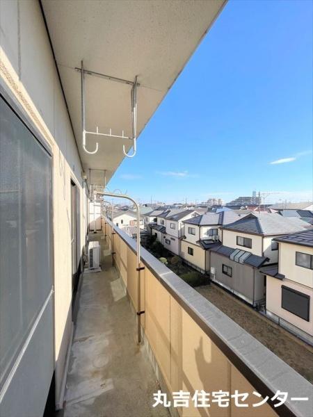 ��ʌ��t�����s�唨�̃}���V�����̃o���R�j�[