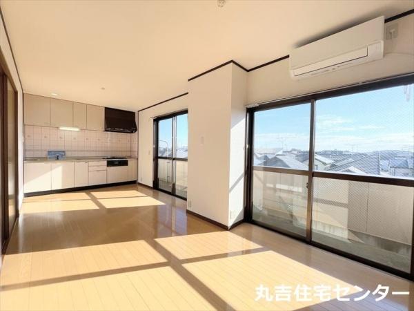 ��ʌ��t�����s�唨�̃}���V�����̋����E���r���O