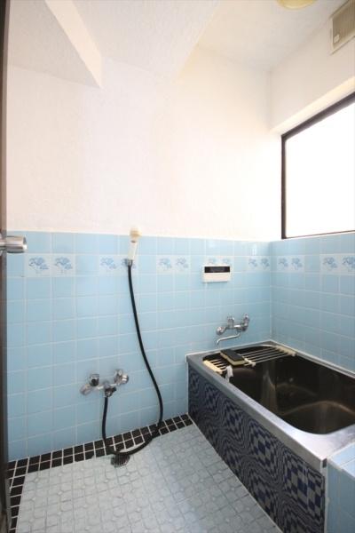 ��ʌ��z�J�s�厚�����̈�ˌ��Ẵo�X