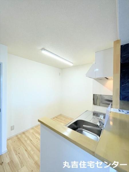 ��ʌ��t�����s����T���ڂ̃}���V�����̃L�b�`��