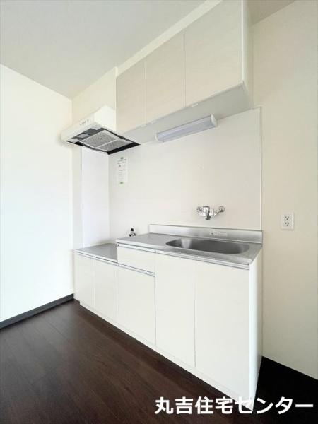 ��ʌ��z�J�s�厚�܎R�̃}���V�����̃L�b�`��