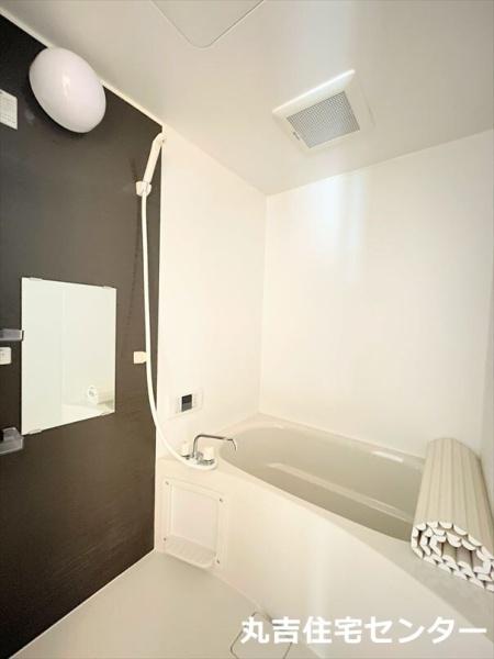 ��ʌ��z�J�s��ԑ䓌�P���ڂ̃A�p�[�g�̃o�X