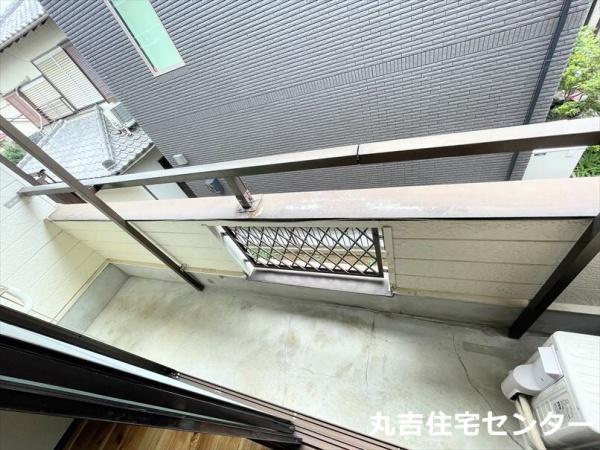 ��ʌ��z�J�s��ԑ䐼�S���ڂ̃A�p�[�g�̃o���R�j�[