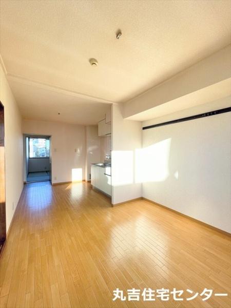 ��ʌ��t�����s�唨�̃A�p�[�g�̂��̑�