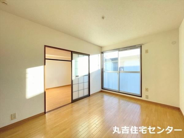 ��ʌ��t�����s�唨�̃A�p�[�g�̂��̑�