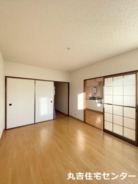 ��ʌ��t�����s�唨�̃A�p�[�g�̂��̑�