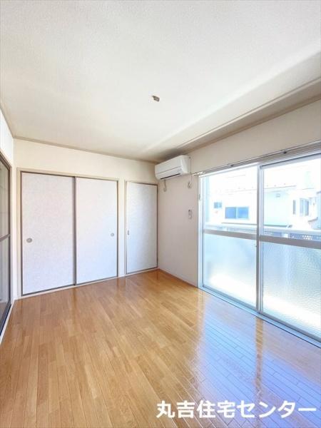 ��ʌ��z�J�s��ԑ䓌�S���ڂ̃A�p�[�g�̋����E���r���O