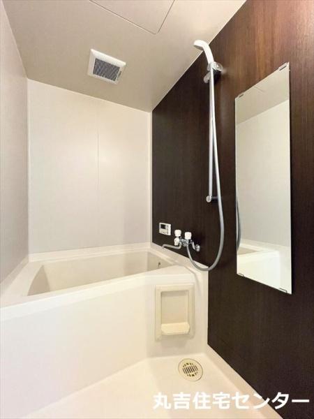 ��ʌ��z�J�s��ԑ䓌�S���ڂ̃A�p�[�g�̃o�X