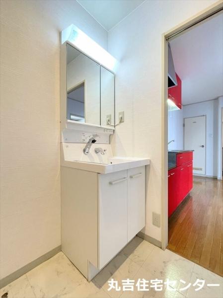 ��ʌ��z�J�s��ԑ䓌�S���ڂ̃A�p�[�g�̐��ʏ�