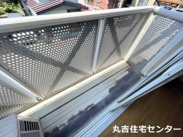 ��ʌ��z�J�s��ԑ䓌�S���ڂ̃A�p�[�g�̃o���R�j�[