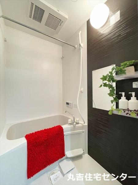 ��ʌ��t�����s���̃A�p�[�g�̃o�X