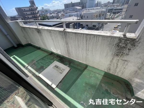 ��ʌ��z�J�s��ԑ䓌�P���ڂ̎������̃o���R�j�[