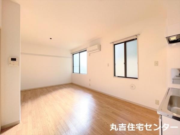 ��ʌ��z�J�s�厚���ԋv���̃A�p�[�g�̋����E���r���O