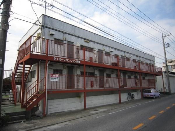 ��ʌ��t�����s���㐼�S���ڂ̃A�p�[�g�̌����O��