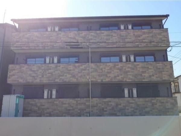 ��ʌ��t�����s��}�̃A�p�[�g�̌����O��