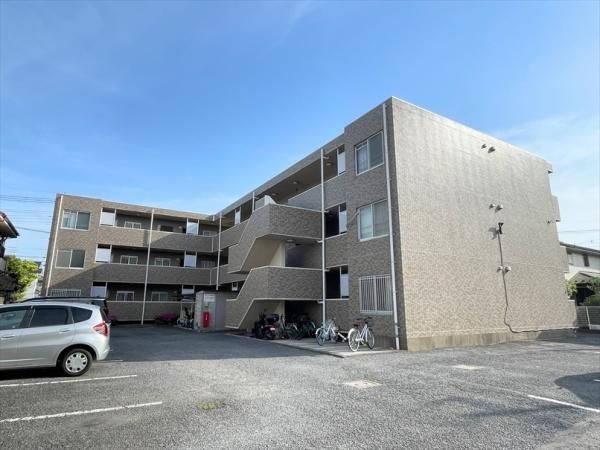 ��ʌ��z�J�s��ԑ䐼�S���ڂ̃}���V�����̌����O��