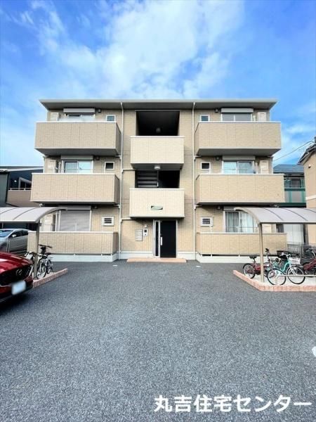 ��ʌ��z�J�s�厚�O��{�̃A�p�[�g�̌����O��