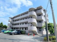 ��ʌ��t�����s��m���S���ڂ̃}���V�����̌����O��