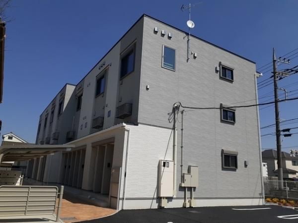 ��ʌ��z�J�s�厚�܎R�̃A�p�[�g�̌����O��