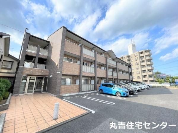 ��ʌ��t�����s�唨�̃}���V�����̌����O��