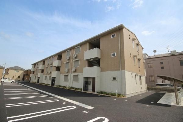 ��ʌ��z�J�s�厚���ԋv���̃A�p�[�g�̊Ԏ�