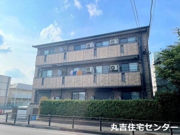 ��ʌ��z�J�s��ԑ䐼�Q���ڂ̃A�p�[�g�̌����O��