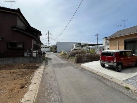 ��錧�É͎s����̓y�n�̑O�ʓ��H�܂ތ��n�ʐ^