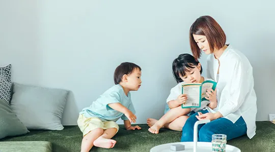 J[ybg~ɍĊG{ǂޕƓl̎q